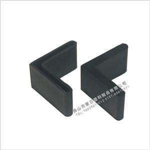 63*63*H40MM 橡胶角胶